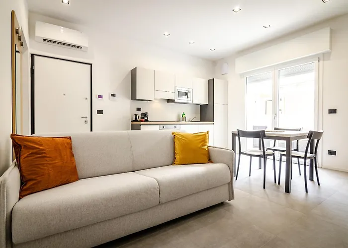 Emilia Loft *