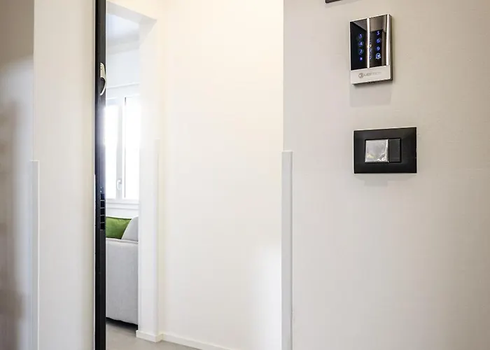 Emilia Loft *